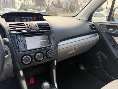 Used 2015 Subaru Forester 2.5i Touring w/ Eyesight & Navigation System AWD/4WD image 13