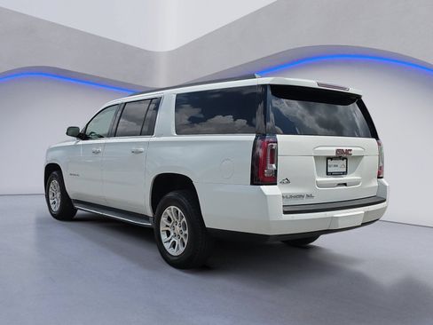 Used 2016 GMC Yukon XL SLT RWD image 3