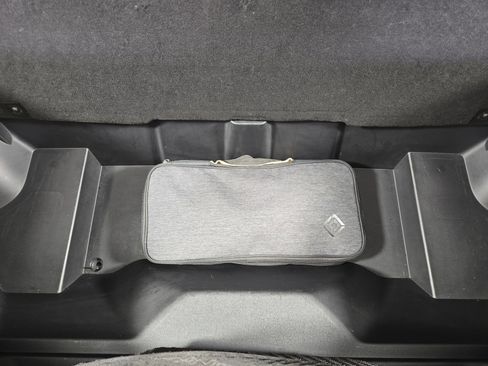 Used 2022 Rivian R1S Launch Edition AWD/4WD image 14