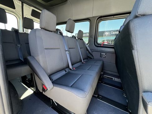 Used 2024 Mercedes-Benz Sprinter 2500 image 34
