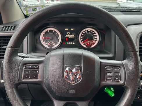 Used 2015 RAM 1500 Express image 18