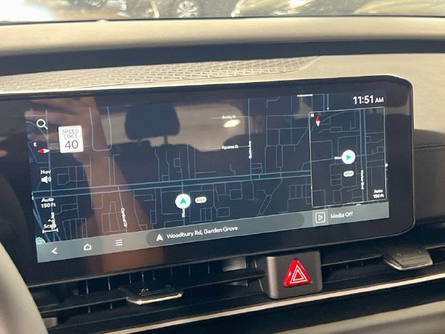 New 2027 Kia Carnival LXS FWD image 13