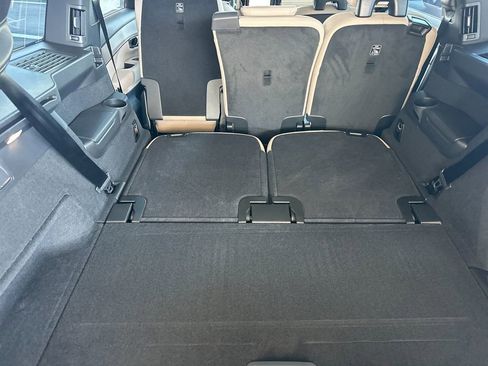 New 2026 Volvo XC90 B6 Plus w/ Protection Package Premier image 15