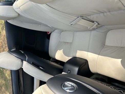 Used 2009 Lexus SC 430 Convertible RWD image 24