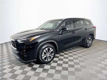 Used 2022 Toyota Highlander XLE