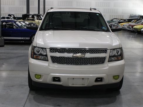 Used 2008 Chevrolet Avalanche LTZ w/ LTZ Preferred Equipment Group AWD/4WD image 19