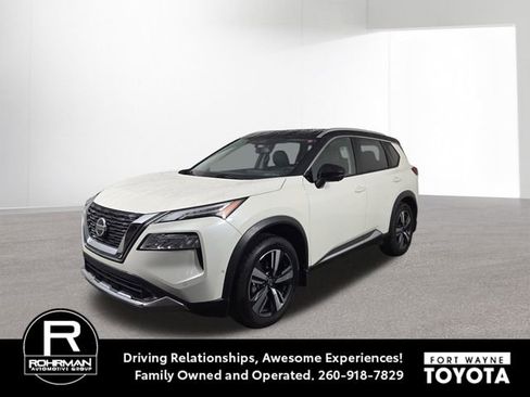 Used 2021 Nissan Rogue Platinum AWD/4WD image 1