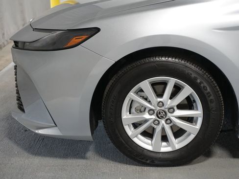 Certified 2025 Toyota Camry LE image 5