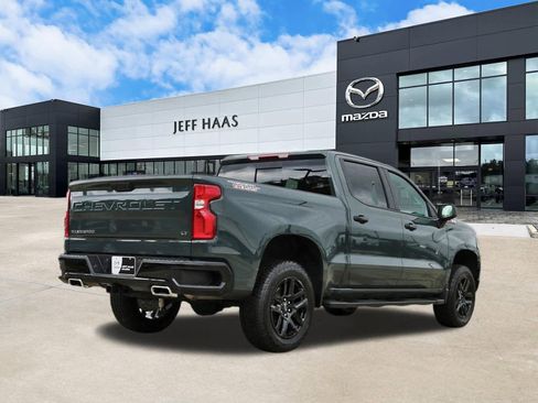Used 2026 Chevrolet Silverado 1500 LT Trail Boss w/ Convenience Package II AWD/4WD image 3