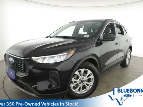 Used 2023 Ford Escape Active w/ Tech Pack #1 image 1