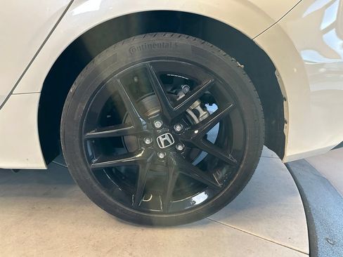 Used 2025 Honda Civic Sport image 26