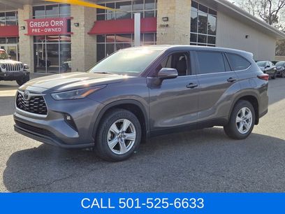 Used 2024 Toyota Highlander LE