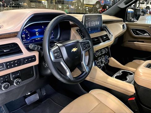 Used 2023 Chevrolet Tahoe Premier w/ Premium Package 2 AWD/4WD image 8