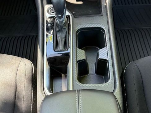 Used 2024 Nissan Sentra SV FWD image 21