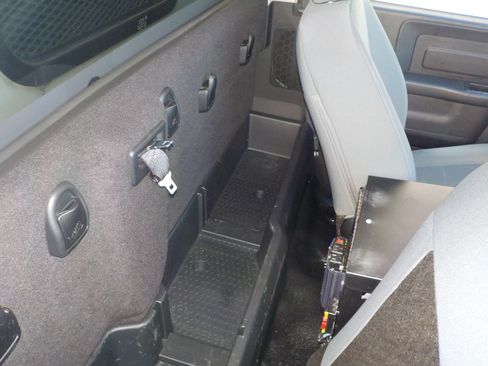 Used 2016 RAM 2500 Tradesman w/ Popular Equipment Group RWD image 26