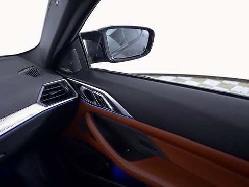 Used 2022 BMW M4 Coupe w/ Executive Package RWD image 25