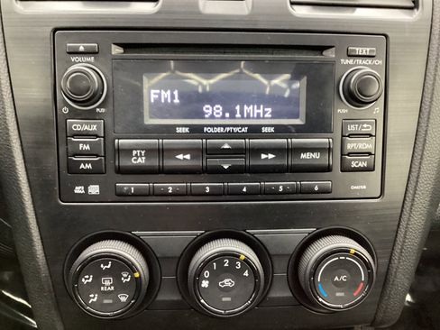 Used 2014 Subaru Crosstrek 2.0i Premium w/ Moonroof Package image 36