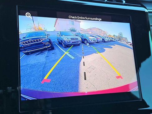 Used 2025 Jeep Grand Cherokee Laredo w/ Luxury Tech Group I image 30