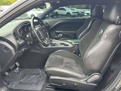 Used 2021 Dodge Challenger R/T Scat Pack RWD image 13