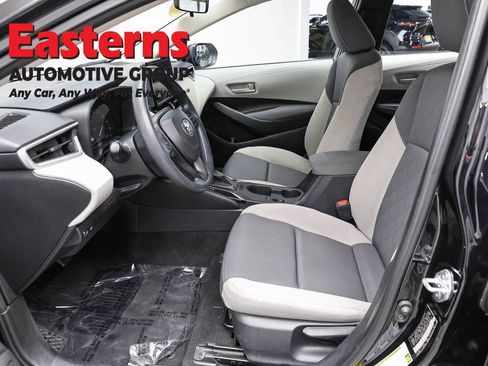 Used 2024 Toyota Corolla LE FWD image 13