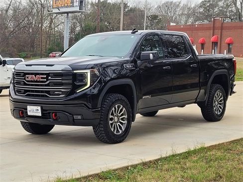 Used 2022 GMC Sierra 1500 AT4 image 3