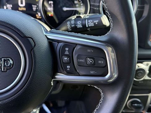 Used 2022 Jeep Wrangler Unlimited Sahara w/ Safety Group image 23