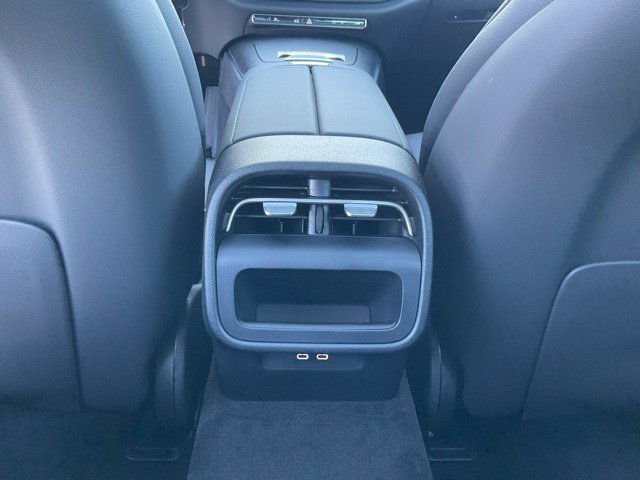 Used 2025 Mercedes-Benz E 350 4MATIC Sedan image 24