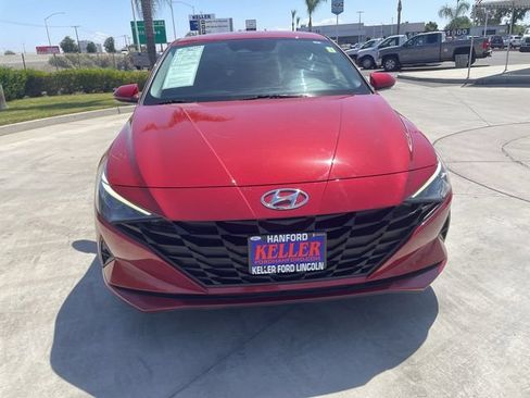 Used 2023 Hyundai Elantra SEL w/ Cargo Package FWD image 3