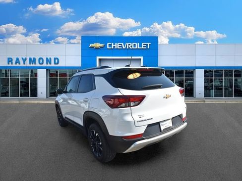Used 2023 Chevrolet TrailBlazer LT FWD image 5