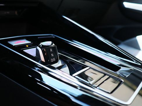 Used 2023 Volkswagen GTI S image 51