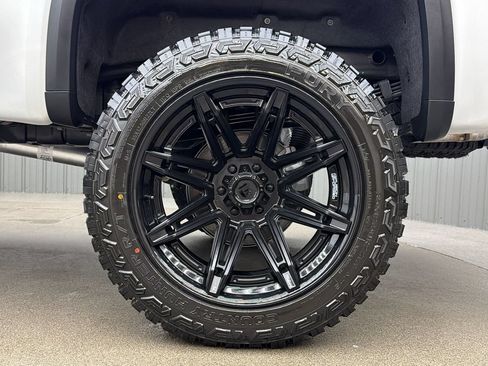Used 2026 GMC Sierra 1500 AT4X AWD/4WD image 12