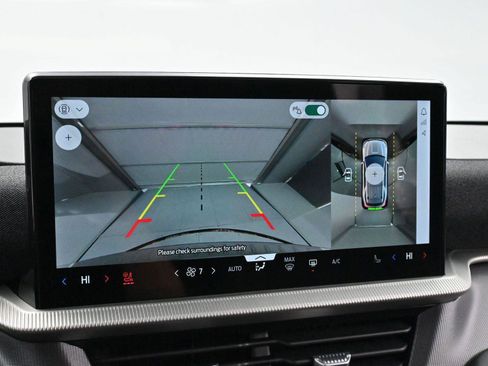 Used 2025 Ford Explorer ST-Line w/ Premium Package image 23