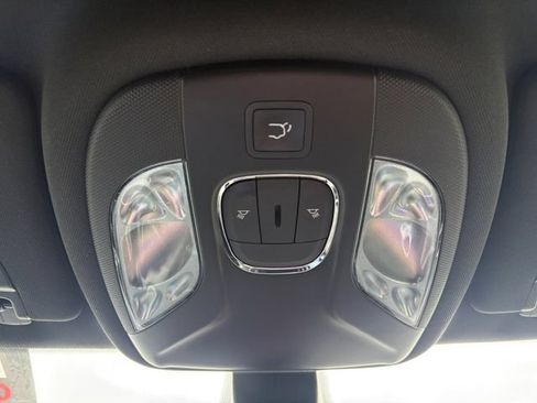 Used 2021 Jeep Compass Latitude AWD/4WD image 22