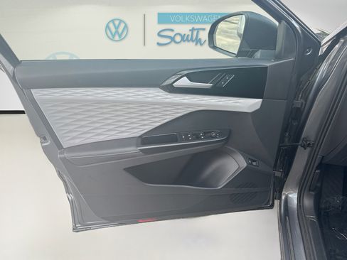 Certified 2024 Volkswagen Taos S FWD image 19