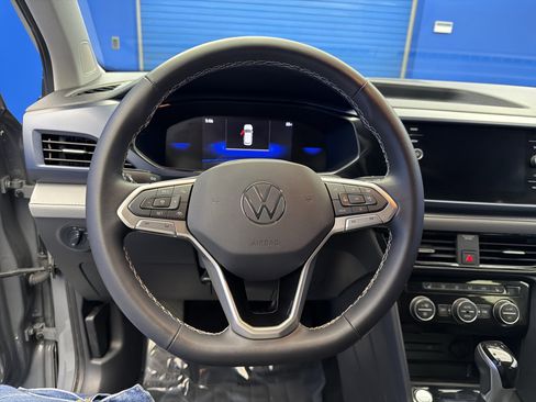 Used 2024 Volkswagen Taos SE image 13