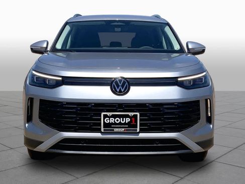 New 2026 Volkswagen Tiguan S FWD image 3