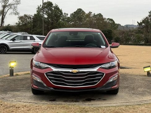 Used 2024 Chevrolet Malibu LT image 2