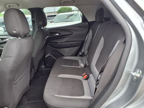 Used 2025 Chevrolet TrailBlazer LT AWD/4WD image 18