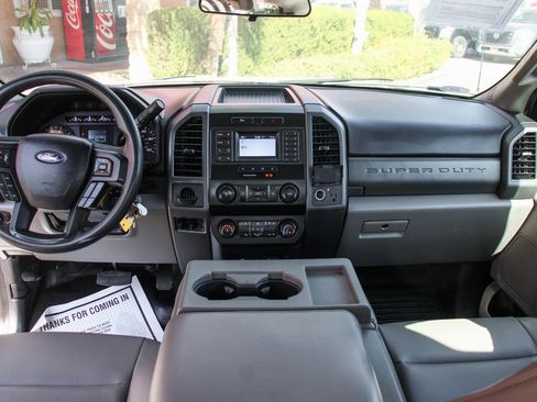 Used 2021 Ford F350 XL w/ Power Equipment Group image 29