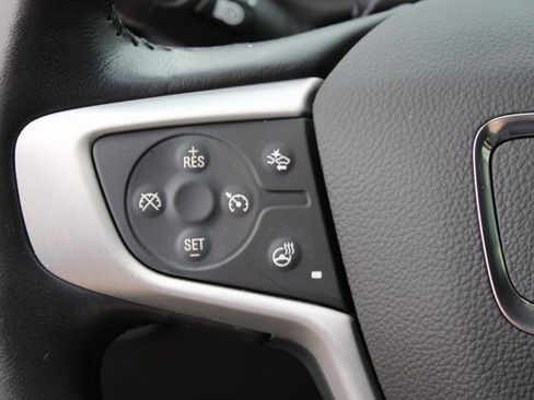 Used 2021 GMC Terrain SLT w/ Elevation Edition image 12