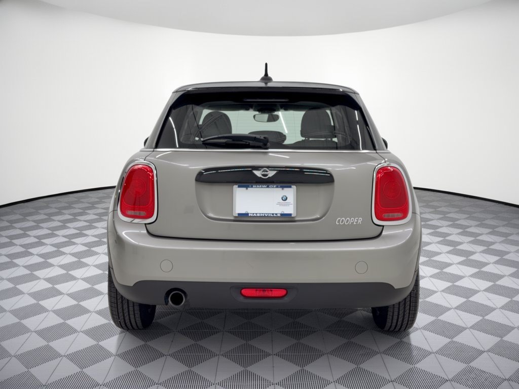 Used 2017 MINI Cooper 4-Door Hardtop FWD image 11