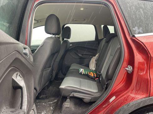 Used 2016 Ford Escape SE w/ Equipment Group 201A image 9