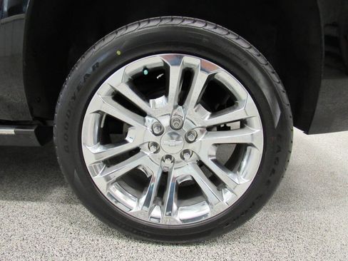 Used 2020 Chevrolet Tahoe Premier w/ Premier Plus Edition image 12