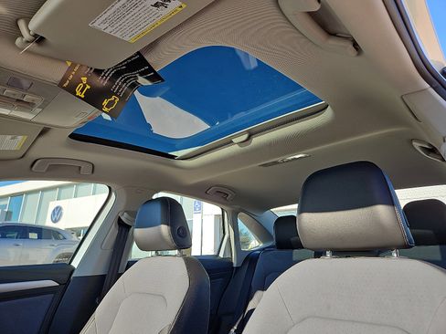 New 2026 Volkswagen Jetta SE image 11