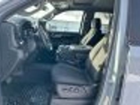 Used 2024 Chevrolet Silverado 1500 LT image 5