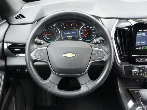 Used 2023 Chevrolet Traverse LT AWD/4WD image 45