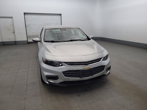 Used 2018 Chevrolet Malibu LT w/ Driver Confidence Package image 14