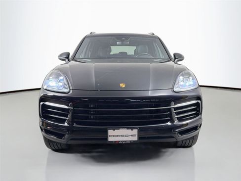 Certified 2023 Porsche Cayenne Platinum Edition AWD/4WD image 9
