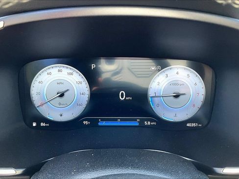 Used 2023 Hyundai Santa Fe Calligraphy AWD/4WD image 5