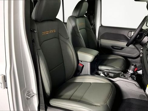 New 2026 Jeep Gladiator Mojave image 12